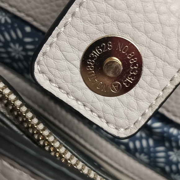 URBAN EXPRESSIONS LARGE HANDBAG WITH SHOULDER STRAP VEGAN LEATHER - Picture 13 of 17